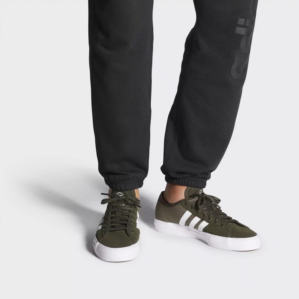 Adidas Matchcourt RX Tenis Para Skate Verdes Para Hombre (MX-95152)
